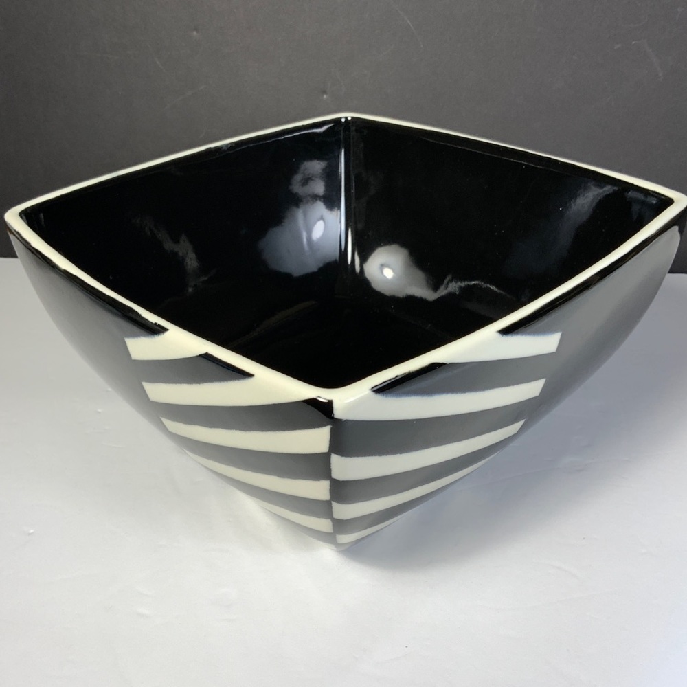 The Main Ingredient Bowl Salad Pasta Serving Black White Yin Yang Zebra #E2